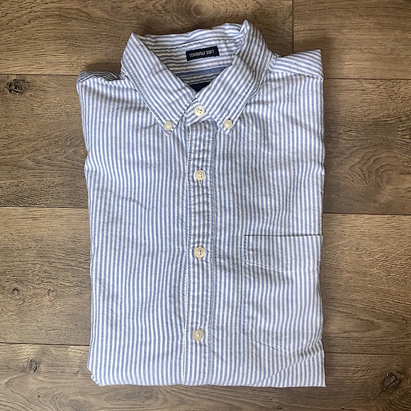 American Eagle Outfitters Other - American Eagle Outfitters Seriously Soft Men’s Dress Shirt Medium